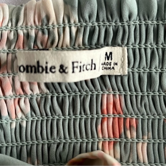 ABERCROMBIE Floral Tie Front Crop Top M - Picture 7 of 7
